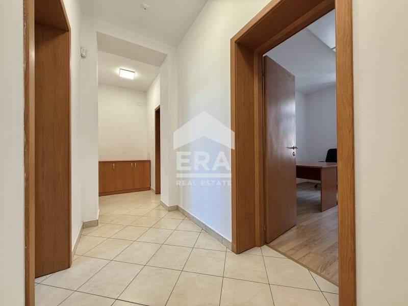 Издаје се  Канцеларија Софија , Центар , 92 м2 | 72650715 - слика [4]