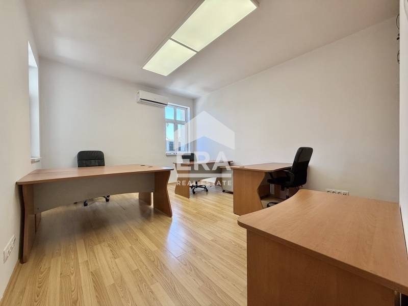 Издаје се  Канцеларија Софија , Центар , 92 м2 | 72650715 - слика [3]