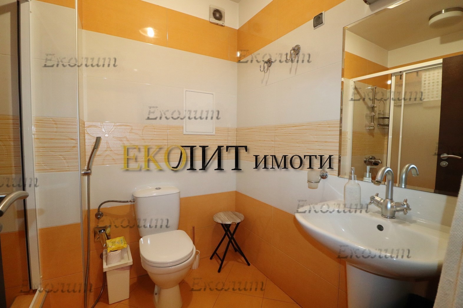 Дава под наем 4-СТАЕН, гр. София, Център, снимка 8 - Апартаменти - 56563605