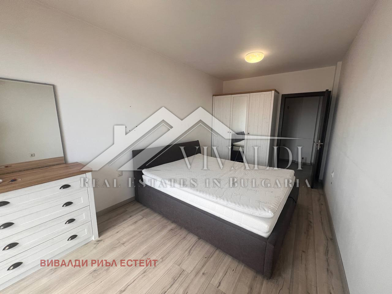 Дава под наем 2-СТАЕН, гр. Варна, Център, снимка 2 - Апартаменти - 55220218