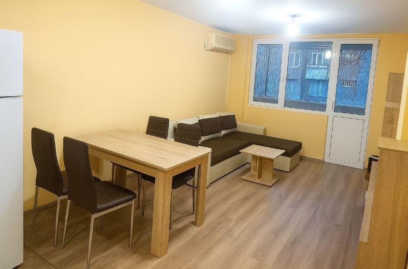 Дава под наем 2-СТАЕН, гр. Варна, Спортна зала, снимка 2 - Апартаменти - 52489678