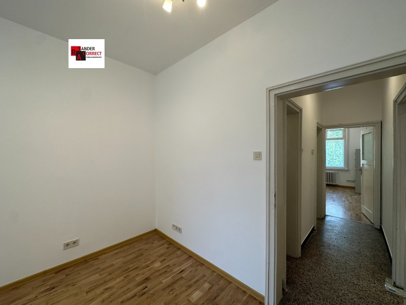 Te huur  Kantoor Sofia , Tsentar , 95 m² | 23378618 - afbeelding [9]