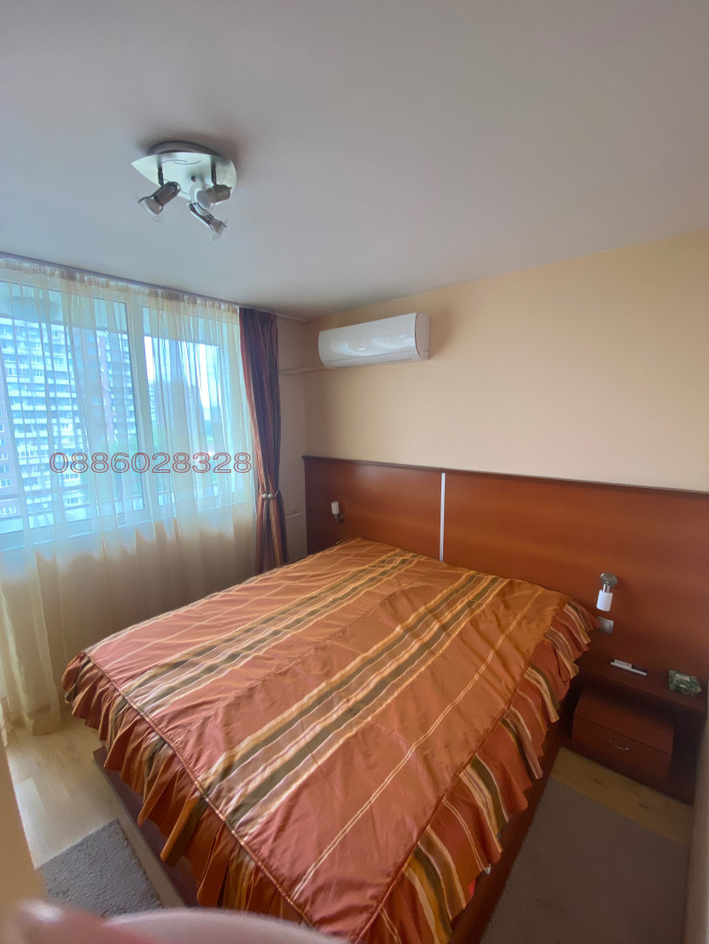 K pronájmu  1 ložnice Pernik , Centar , 60 m2 | 65284053 - obraz [2]