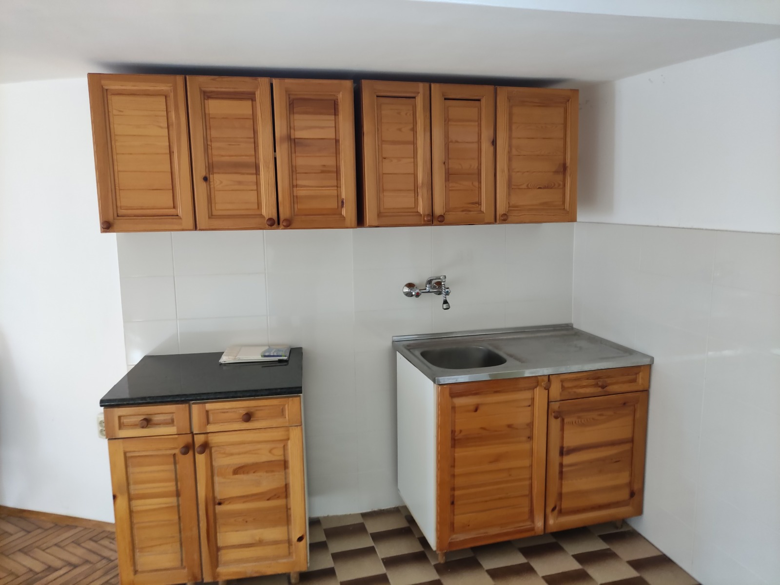 Дава под наем 1-СТАЕН, гр. София, Изгрев, снимка 2 - Апартаменти - 53672882