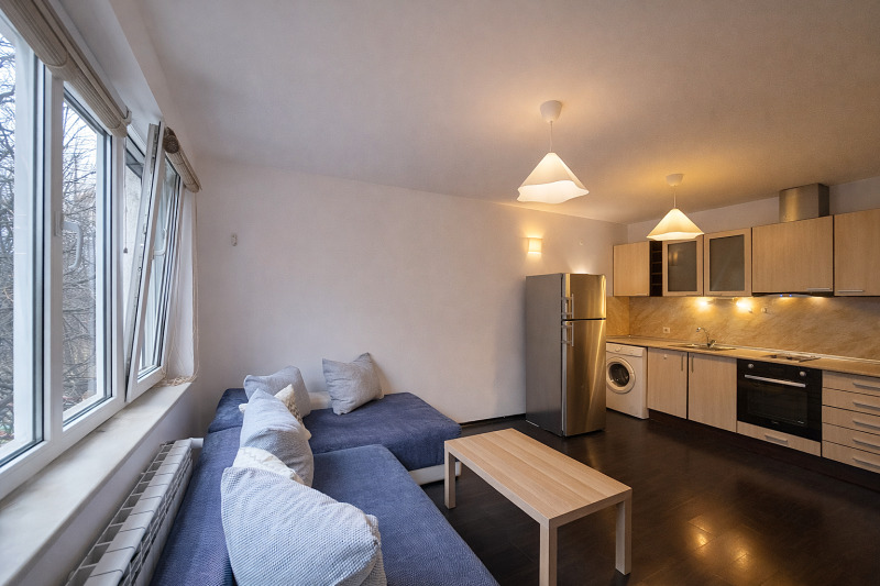 Дава под наем 2-СТАЕН, гр. София, Стрелбище, снимка 2 - Апартаменти - 53534415