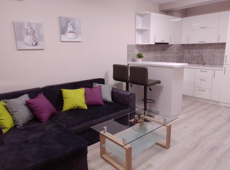 Para alugar  1 quarto Plovdiv , Kamenica 1 , 65 m² | 81135003