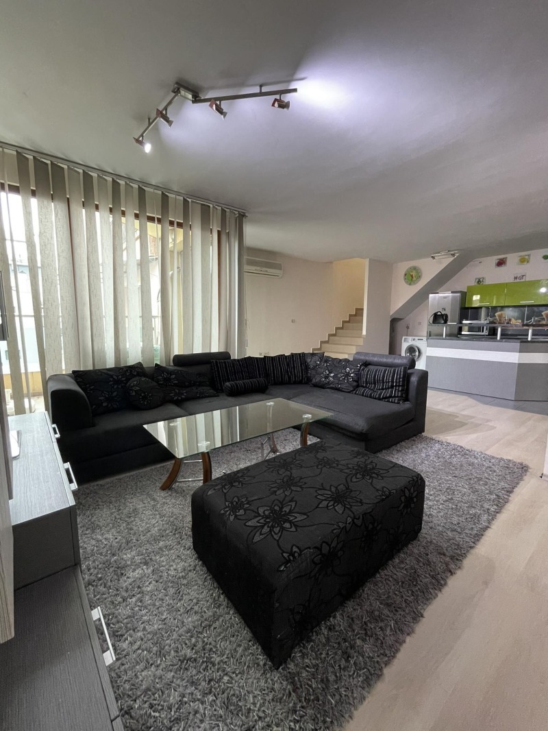 De inchiriat  Maisonette Burgas , Bratia Miladinovi , 93 mp | 14784953
