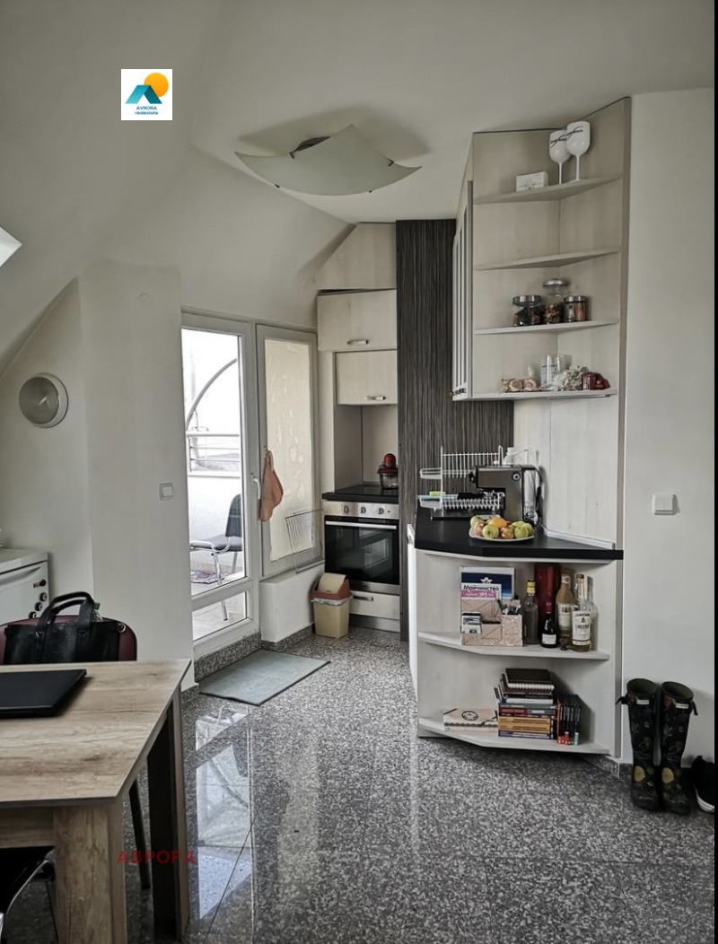 Da affittare  Attico Sofia , Slatina , 50 mq | 90522724