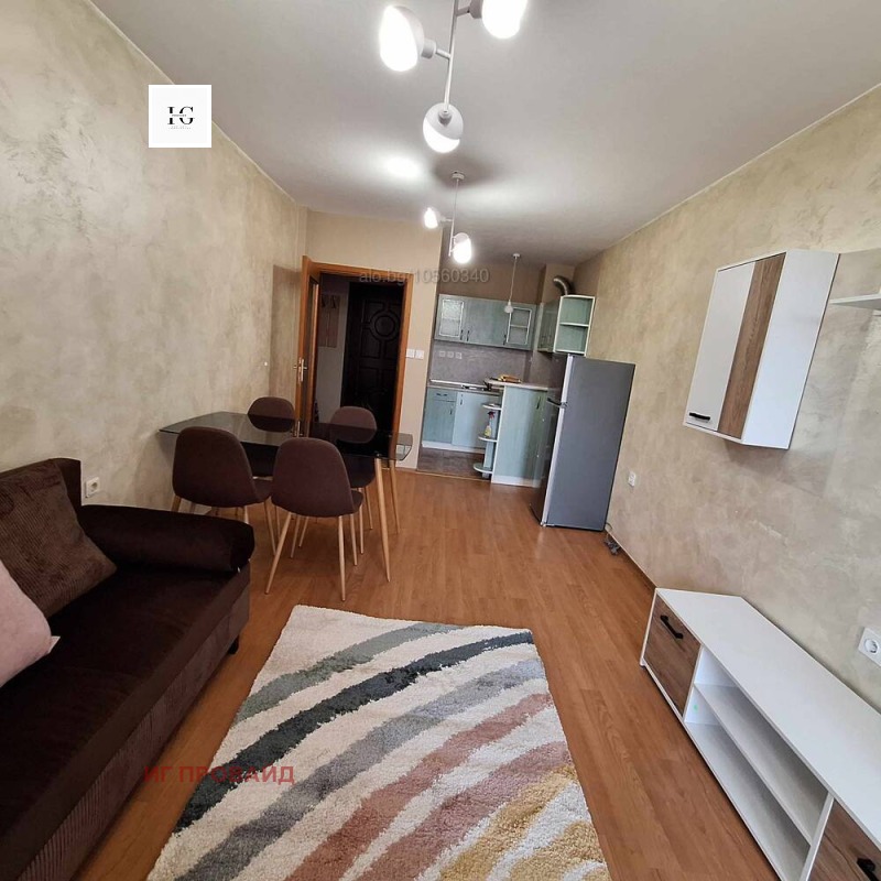 A louer  1 chambre Bourgas , Lazour , 67 m² | 75701656