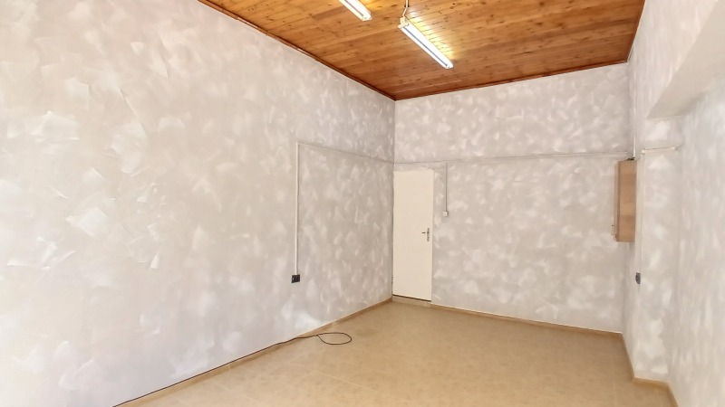 Дава под наем  Магазин град Шумен , Център , 30 кв.м | 95206142