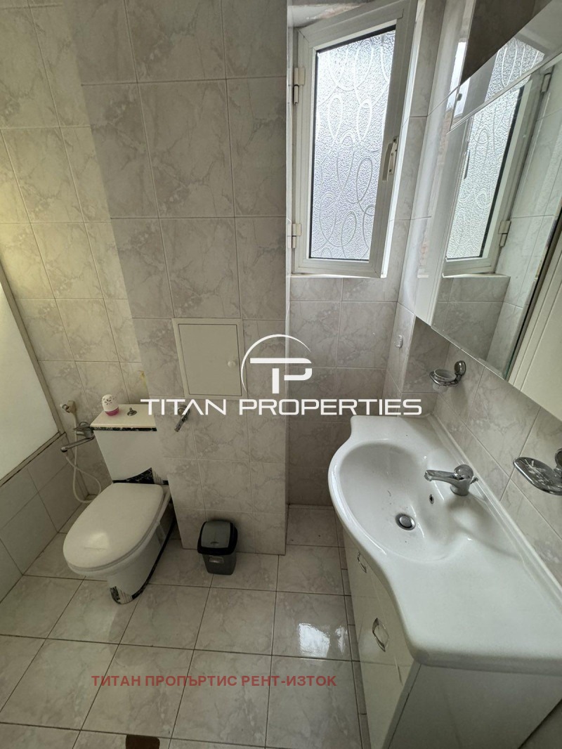 Дава под наем МНОГОСТАЕН, гр. Бургас, Лазур, снимка 8 - Апартаменти - 44874726