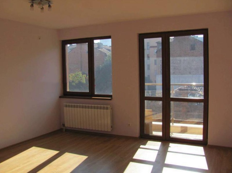 Te huur  1 slaapkamer Sofia , Tsentar , 65 m² | 23292130