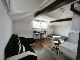 Studio Grâțca mahala, Varna