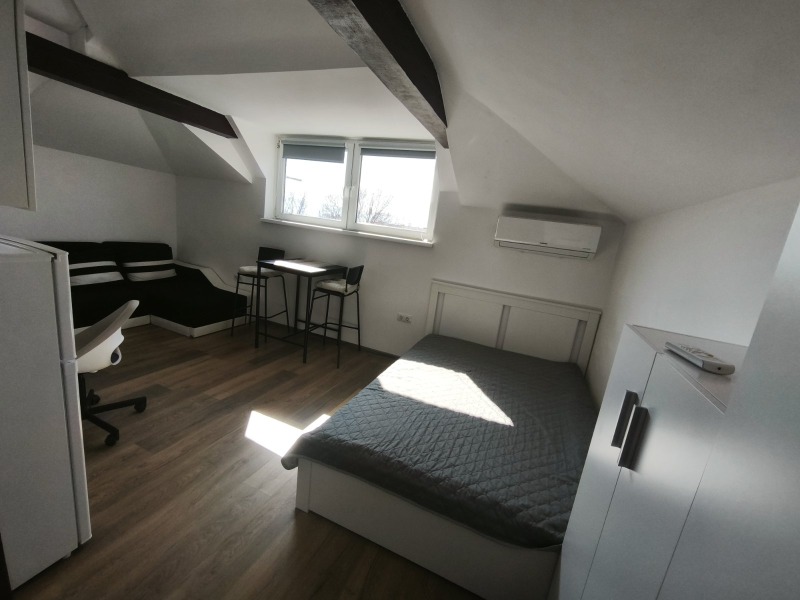 De inchiriat  Studio Varna , Grâțca mahala , 30 mp | 22930032 - imagine [8]