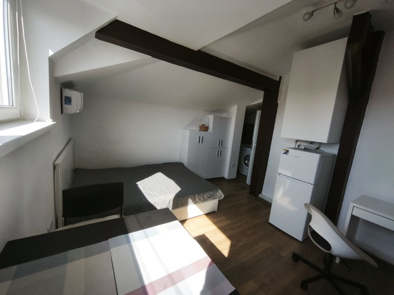 De inchiriat  Studio Varna , Grâțca mahala , 30 mp | 22930032 - imagine [11]