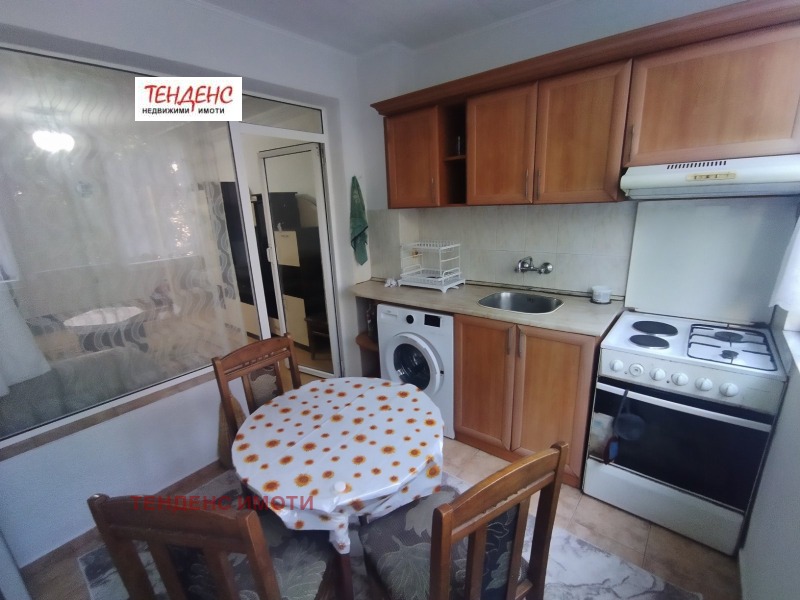 Дава под наем  3-стаен град Кърджали , Възрожденци , 85 кв.м | 88584297