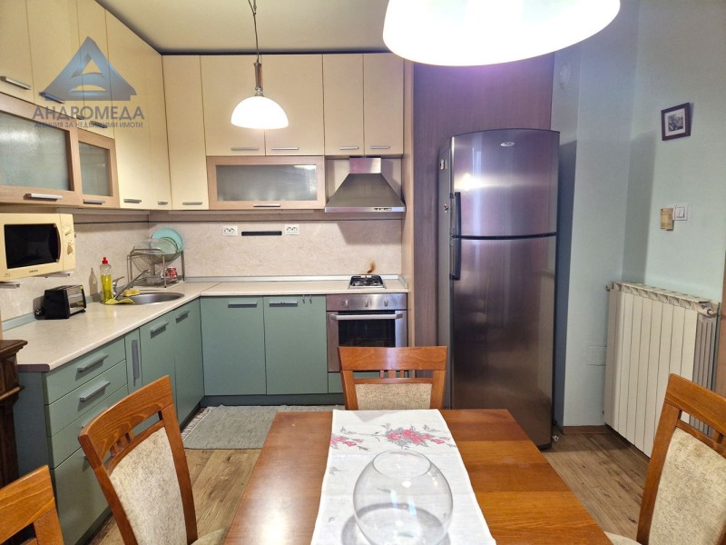 Kiadó  2 hálószobás Pleven , Sirok centar , 100 négyzetméter | 98785383 - kép [2]