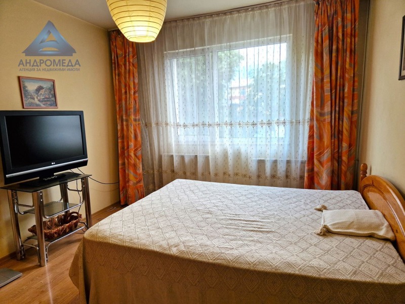 Kiadó  2 hálószobás Pleven , Sirok centar , 100 négyzetméter | 98785383 - kép [12]