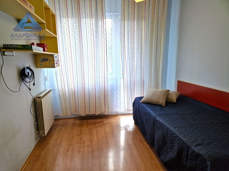 Kiadó  2 hálószobás Pleven , Sirok centar , 100 négyzetméter | 98785383 - kép [7]