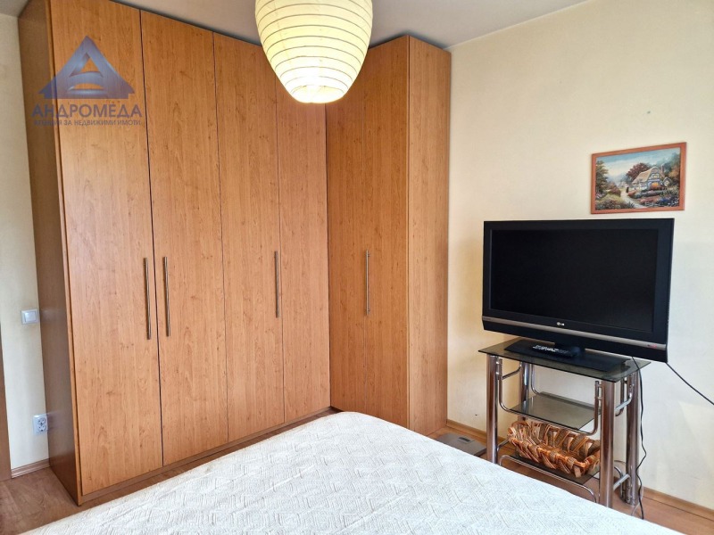 Kiadó  2 hálószobás Pleven , Sirok centar , 100 négyzetméter | 98785383 - kép [14]