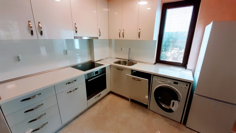 Para alugar  1 quarto Plovdiv , Kiutchuk Parij , 65 m² | 16769344 - imagem [2]