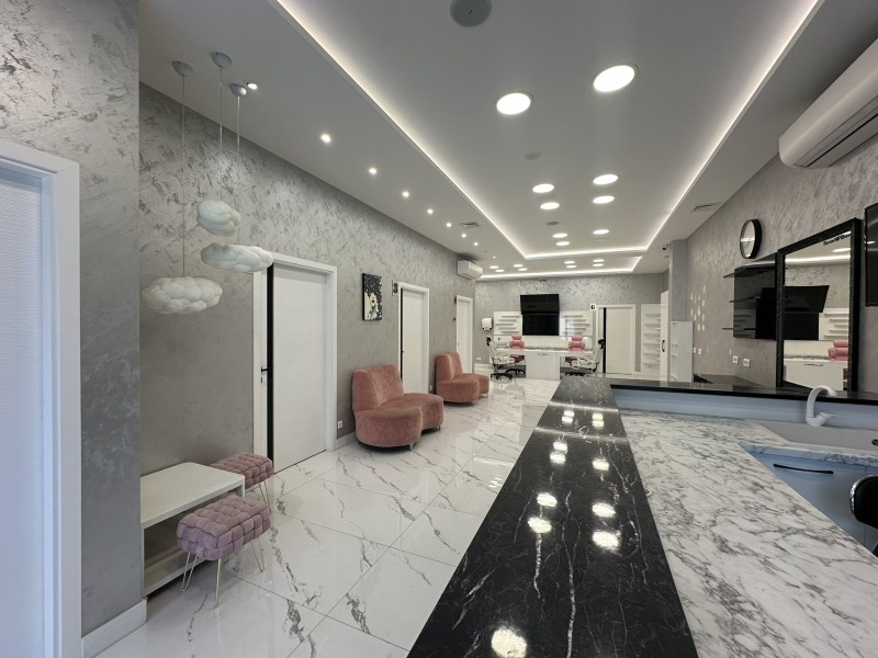 For Rent  Shop Plovdiv , Otdih i kultura , 174 sq.m | 94146270