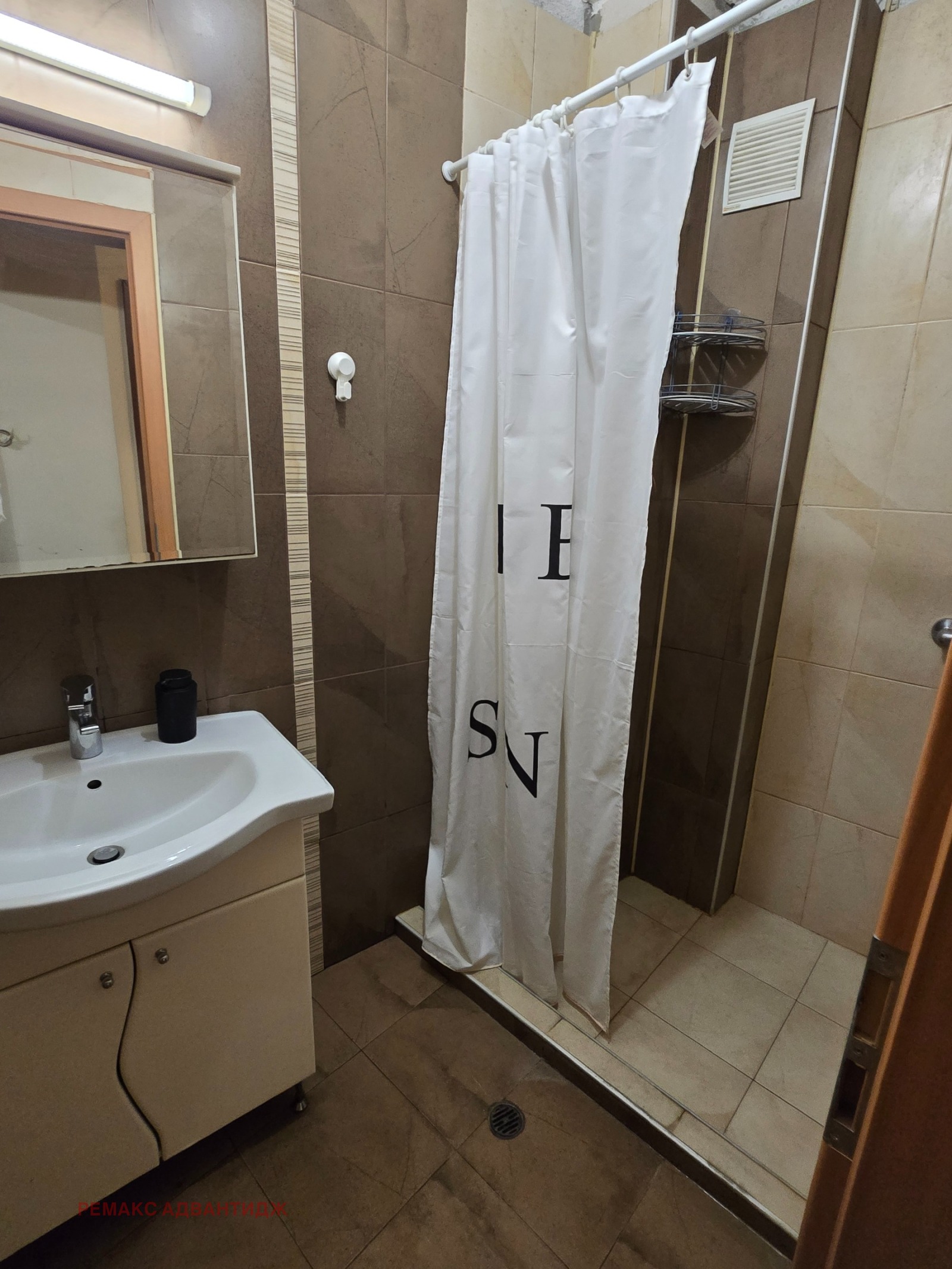 Дава под наем 2-СТАЕН, гр. Пловдив, Кючук Париж, снимка 11 - Апартаменти - 54023724