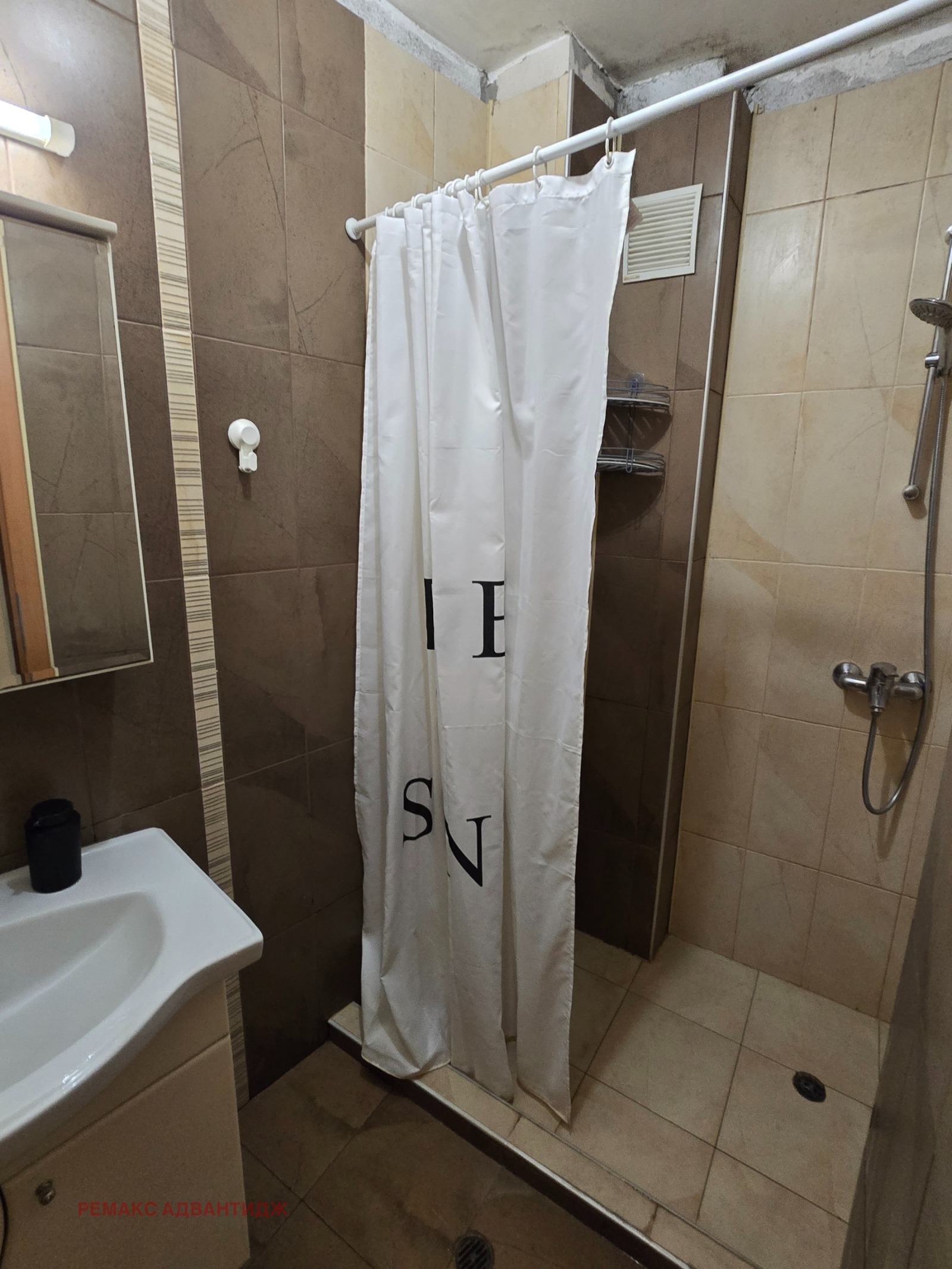 Дава под наем 2-СТАЕН, гр. Пловдив, Кючук Париж, снимка 12 - Апартаменти - 54023724