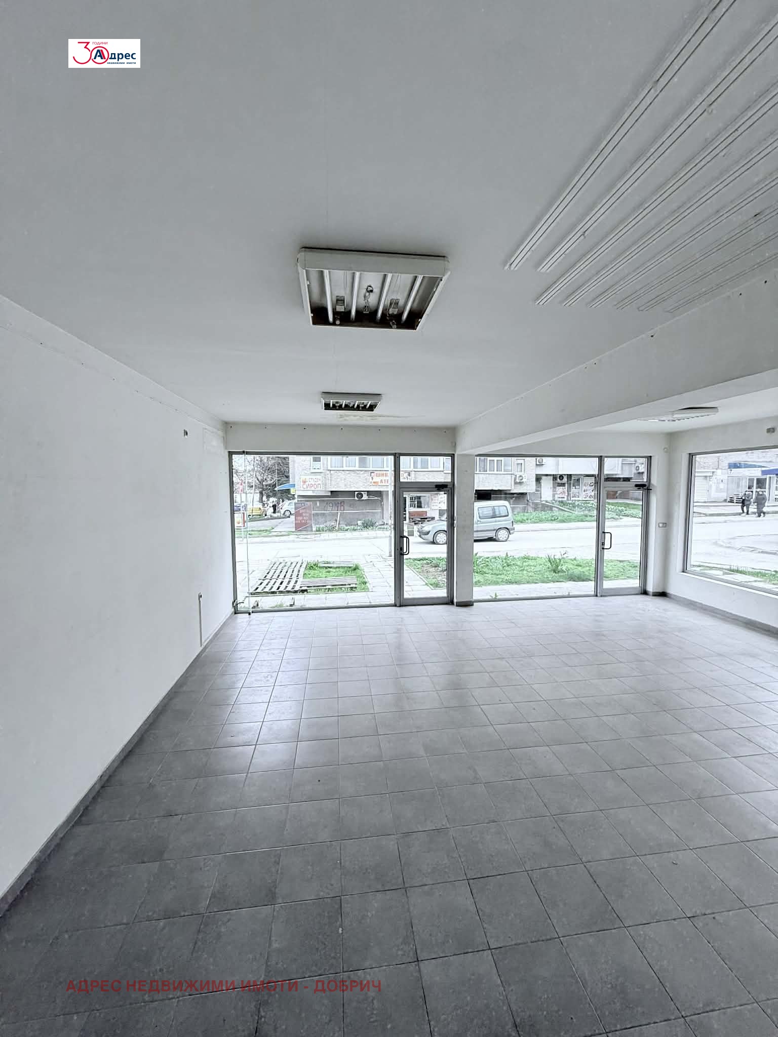 Дава под наем МАГАЗИН, гр. Добрич, Център, снимка 4 - Магазини - 54000554