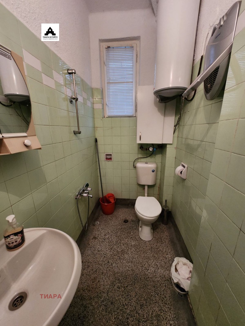 Дава под наем 2-СТАЕН, гр. София, Център, снимка 2 - Апартаменти - 53534214