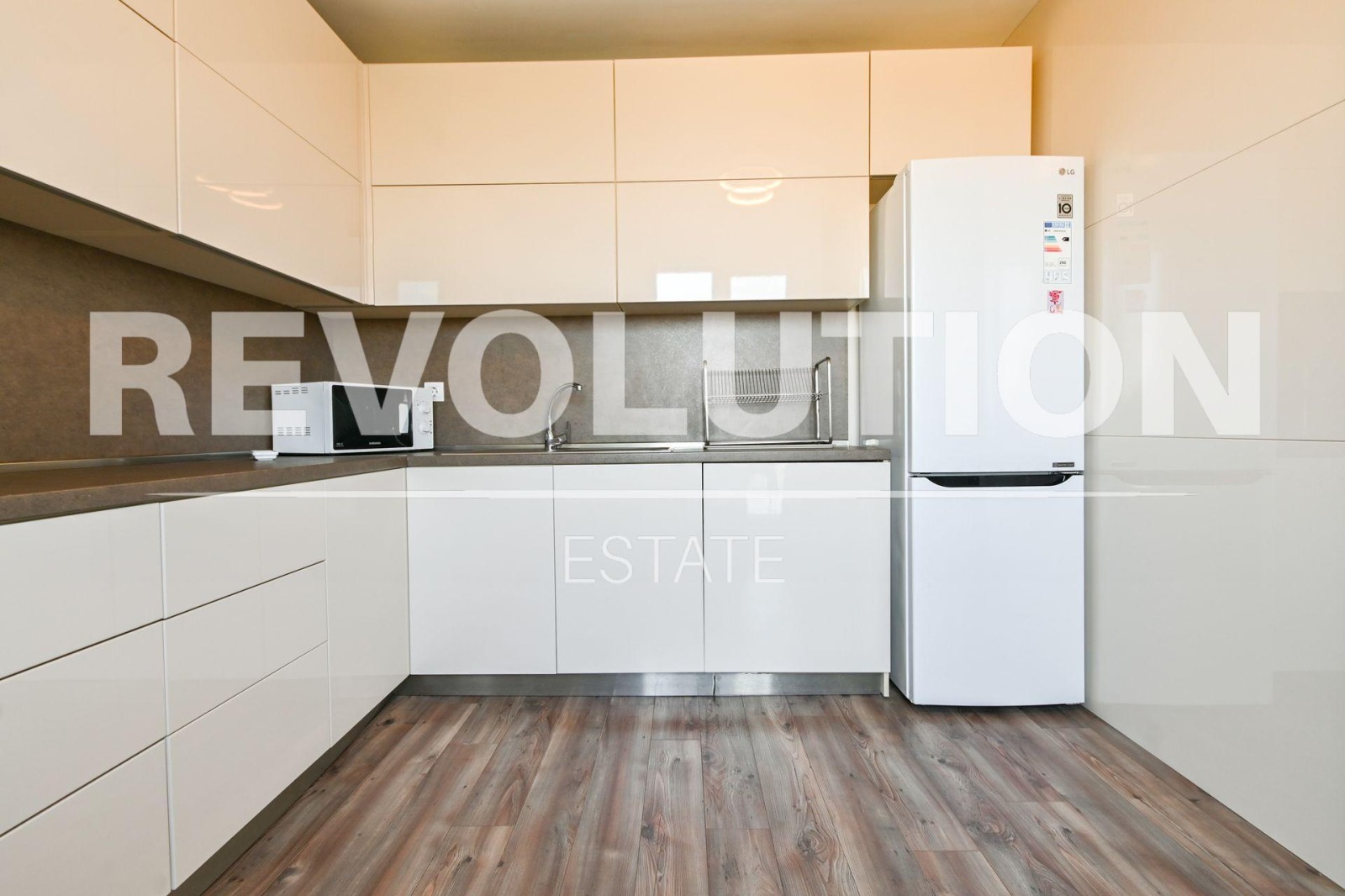 Дава под наем 3-СТАЕН, гр. София, Студентски град, снимка 14 - Апартаменти - 53355437