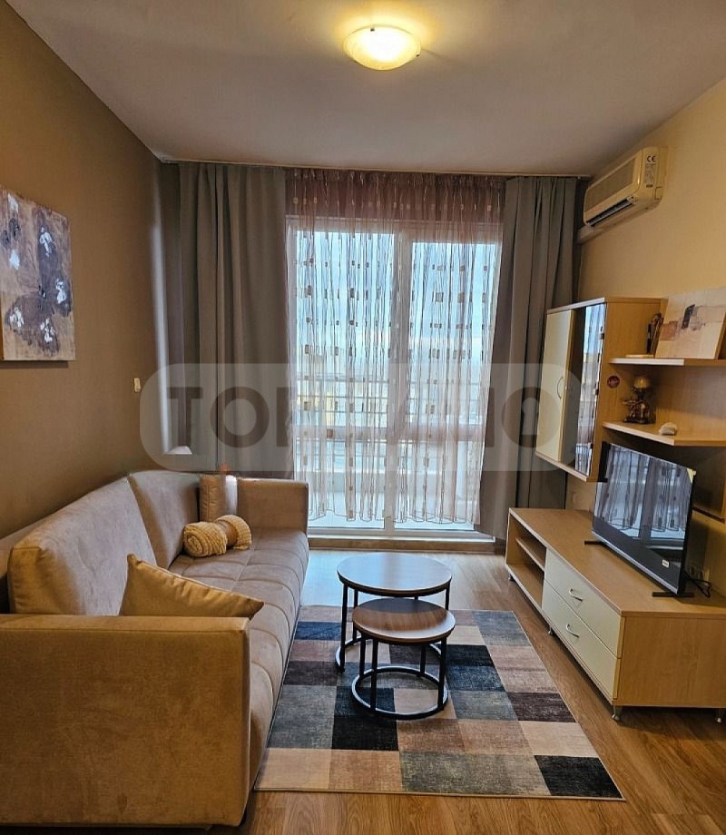 Дава под Наем 2-СТАЕН в град Варна, к.к. Златни пясъци - 65 кв.м / 450 € » 880.12 лв., ТОПИММО