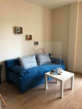 1 slaapkamer Ljatno kino Trakija, Varna 4