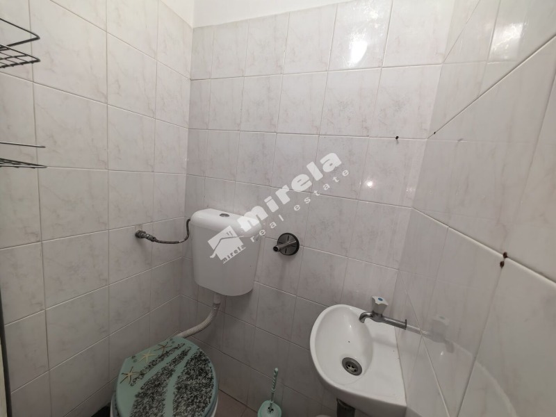 Дава под наем 2-СТАЕН, гр. Ямбол, Център, снимка 9 - Апартаменти - 52321495