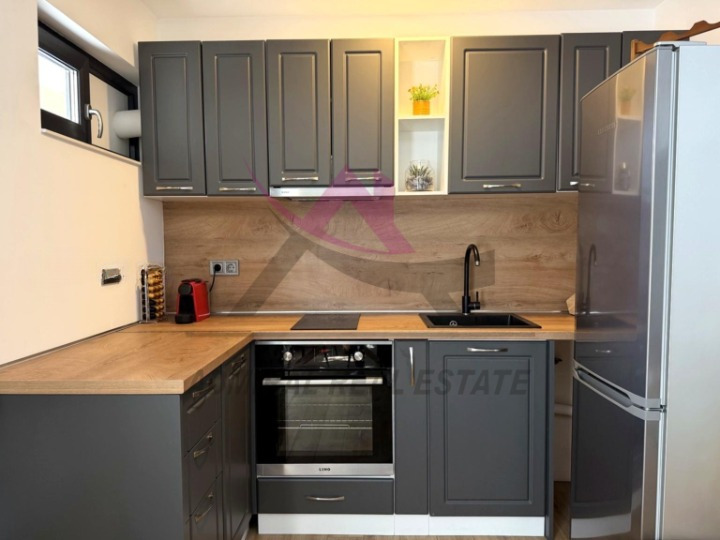 Дава под наем 2-СТАЕН, гр. Варна, Левски 1