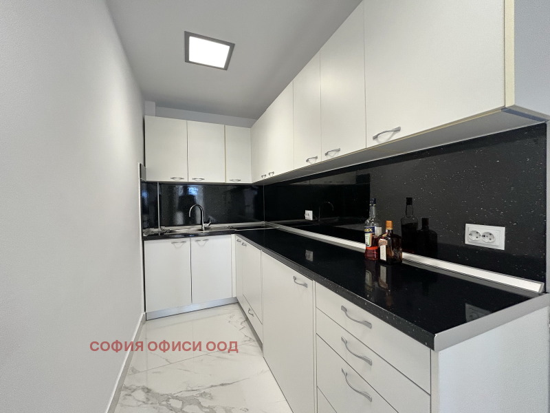 Издаје се  Канцеларија Софија , Центар , 300 м2 | 98133043 - слика [7]