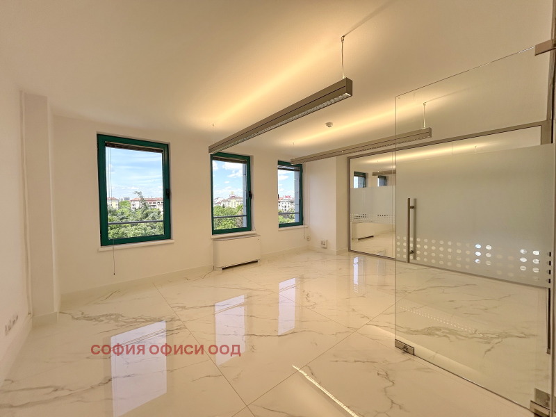 Издаје се  Канцеларија Софија , Центар , 300 м2 | 98133043 - слика [4]