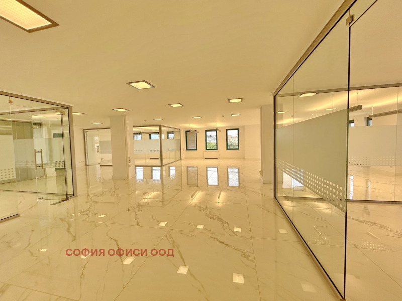 Издаје се  Канцеларија Софија , Центар , 300 м2 | 98133043 - слика [9]