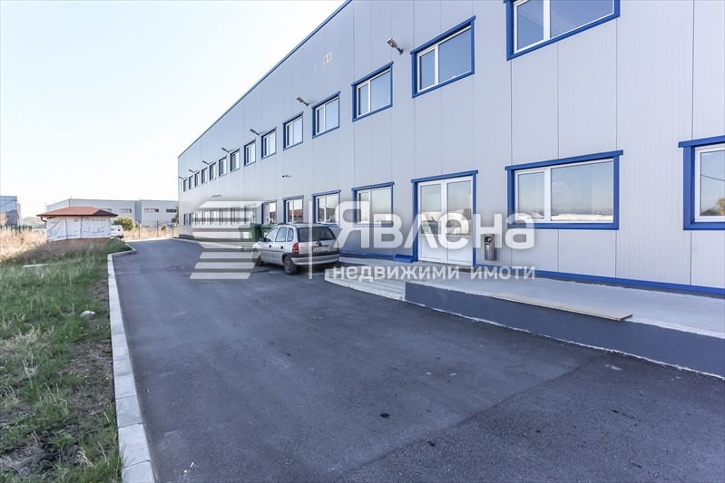 Дава под наем  Склад град София , Требич , 1000 кв.м | 75457233 - изображение [3]
