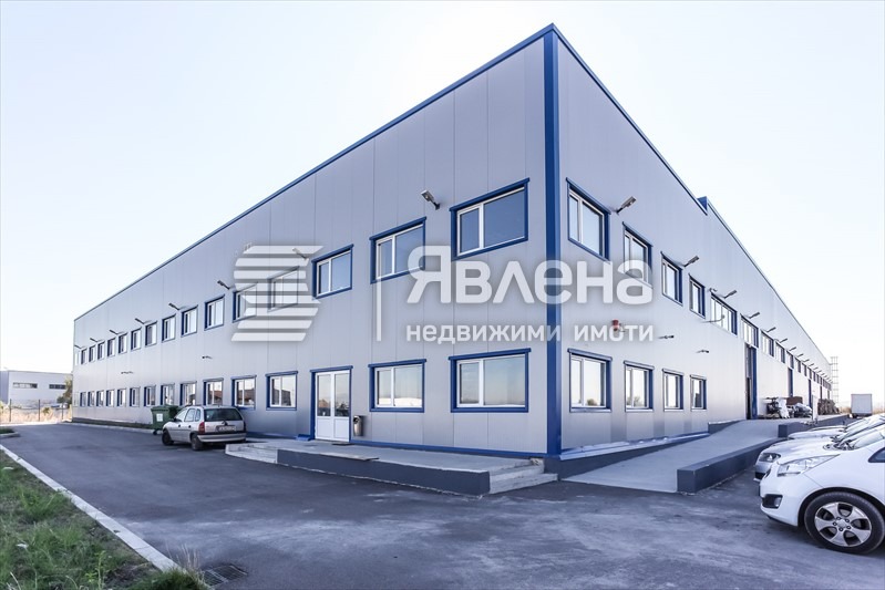 Дава под наем  Склад град София , Требич , 1000 кв.м | 75457233 - изображение [2]