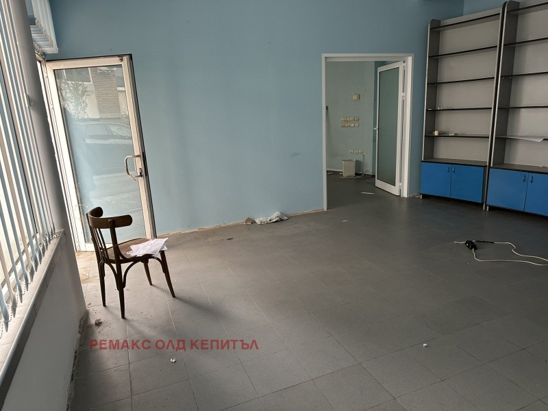 Дава под Наем ОФИС в град Велико Търново, Колю Фичето - 109 кв.м / 440 € » 860.57 лв., РЕМАКС ОЛД КЕПИТЪЛ