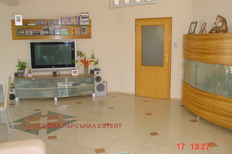 Дава под наем КЪЩА, гр. София, гр. Банкя, снимка 4 - Къщи - 52813487