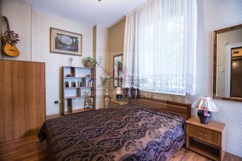 En renta  3+ dormitorios Varna , Tsentar , 250 metros cuadrados | 26313094 - imagen [5]