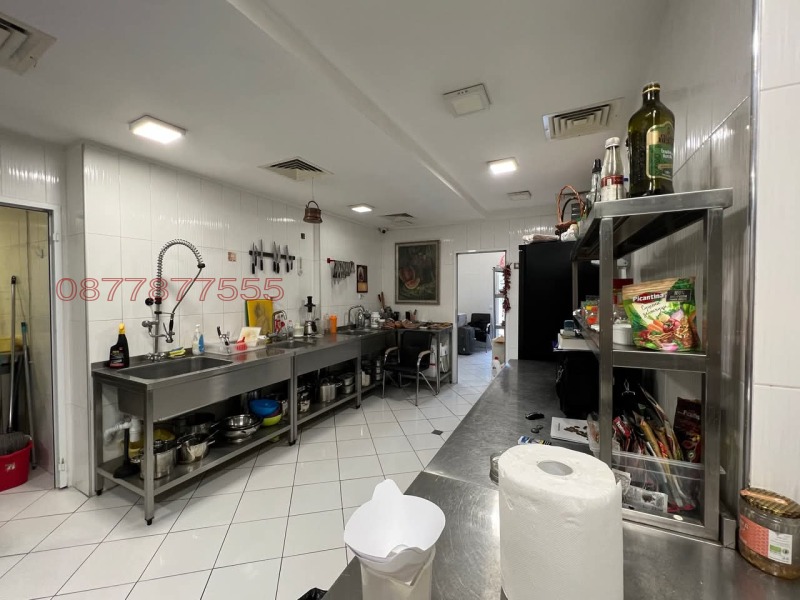 Дава под наем ЗАВЕДЕНИЕ, гр. Елин Пелин, област София област, снимка 9 - Заведения - 53464577