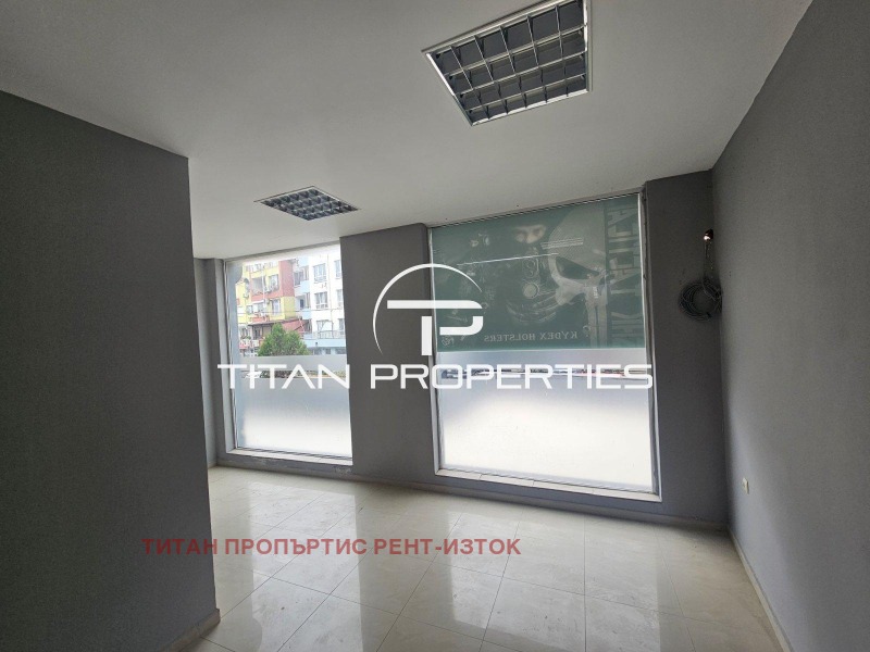 A louer  Boutique Bourgas , Meden roudnik - zona V , 22 m² | 44103592 - image [2]