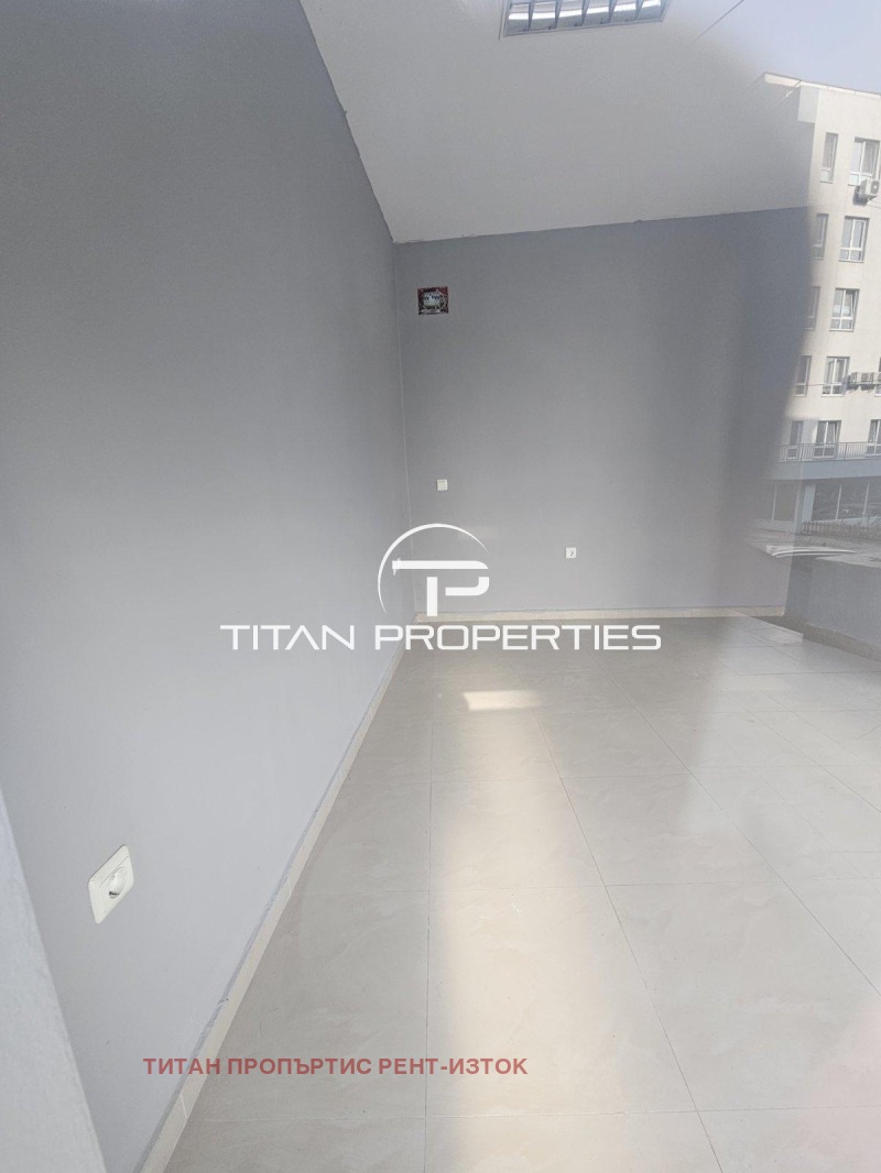 A louer  Boutique Bourgas , Meden roudnik - zona V , 22 m² | 44103592 - image [6]