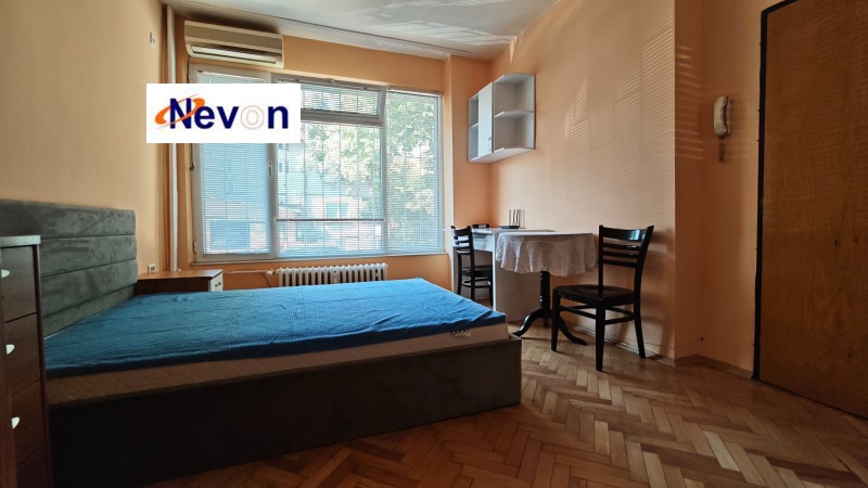 Zu vermieten  Studio Sofia , Iztok , 32 qm | 84497792