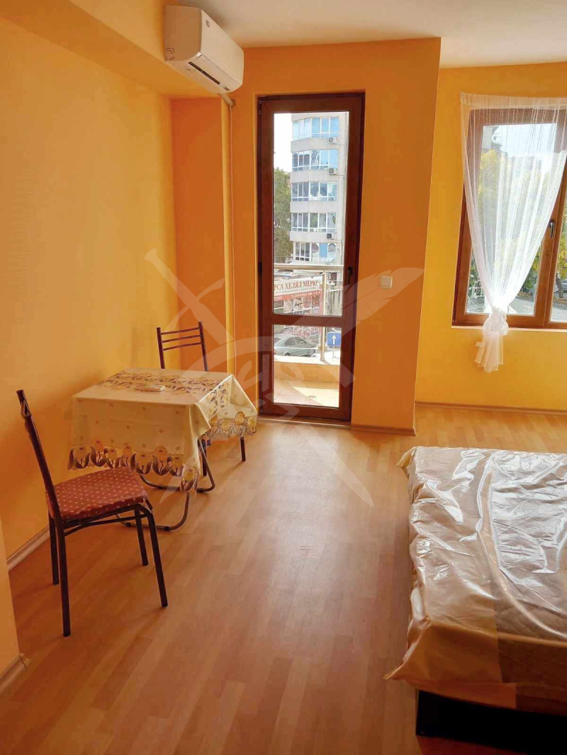 Da affittare  Studio Varna , Kolhozen pazar , 35 mq | 69260765 - Immagine [2]