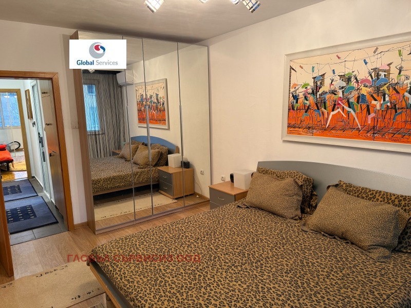 Дава под наем 4-СТАЕН, гр. София, Център, снимка 4 - Апартаменти - 53488703