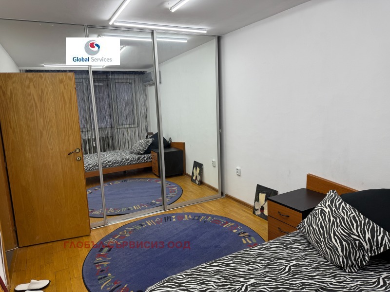 Дава под наем 4-СТАЕН, гр. София, Център, снимка 12 - Апартаменти - 53488703